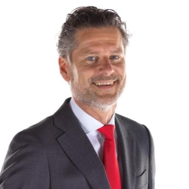Pasfoto Ronald van de Kaa